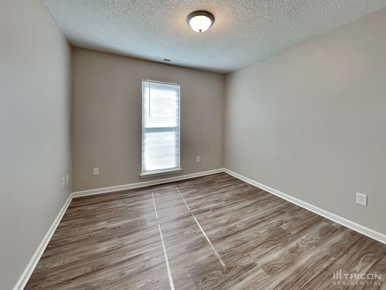 Building Photo - 4115 Alexis Ct SW