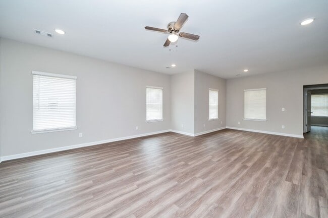 Building Photo - 4347 Alderic St
