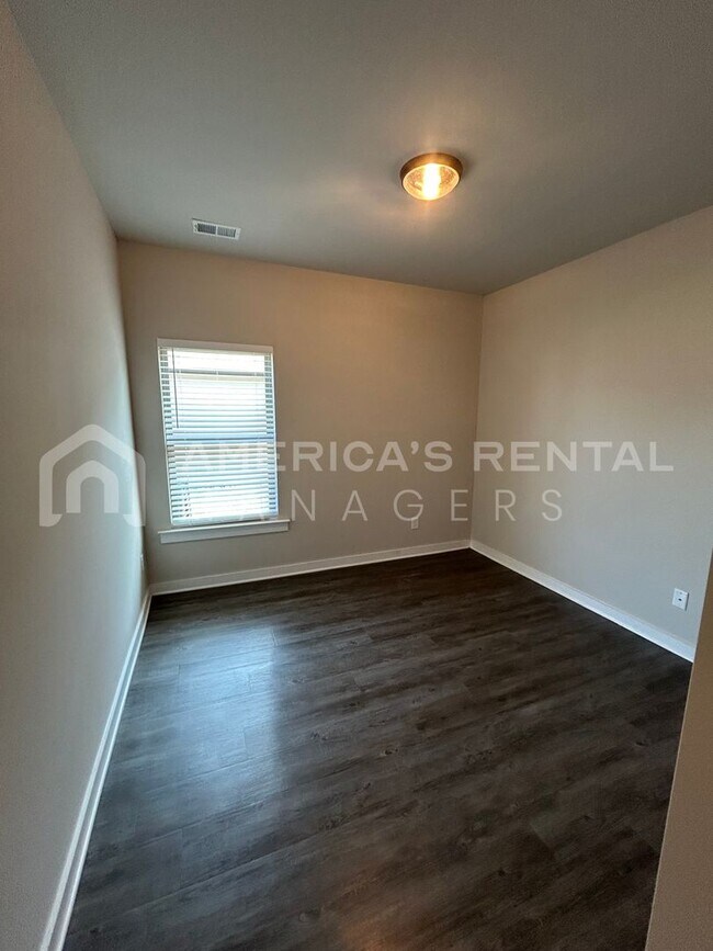 Building Photo - Home for Rent in Jemison, AL. Available to View with 48 Hour Notice!!!