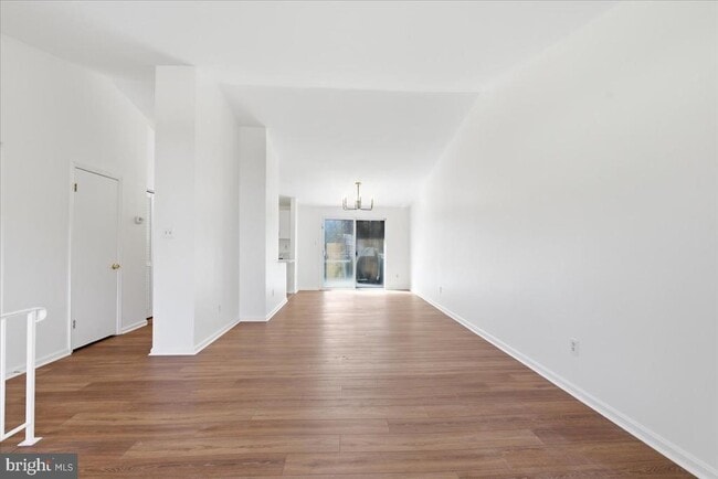 Building Photo - 502 Brighton Pl