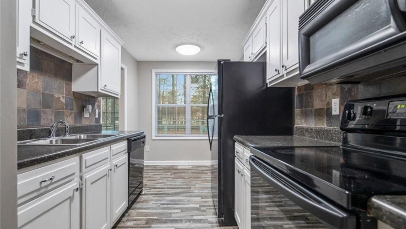 Building Photo - 9400 Gooden Dr