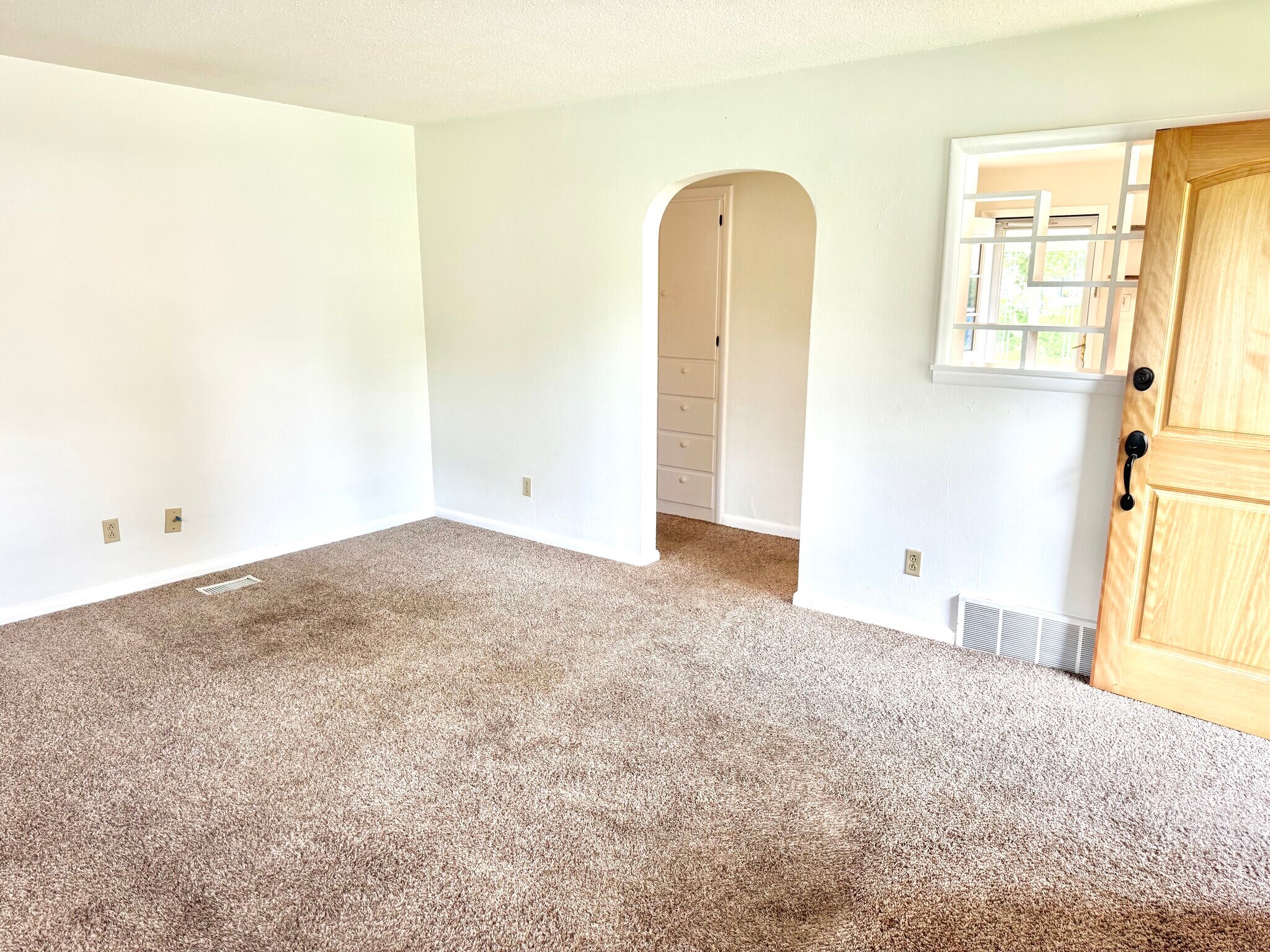 Building Photo - 2700 Castlewood Pl