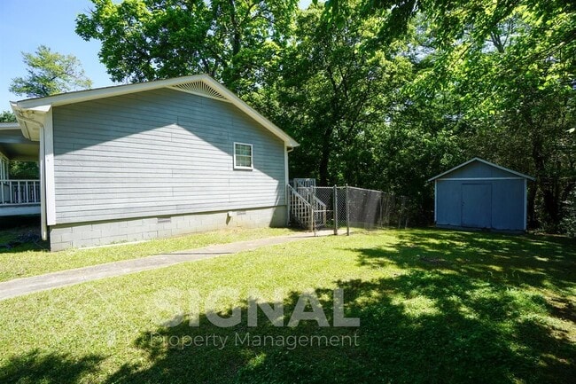 Building Photo - 617 Ozark Ct