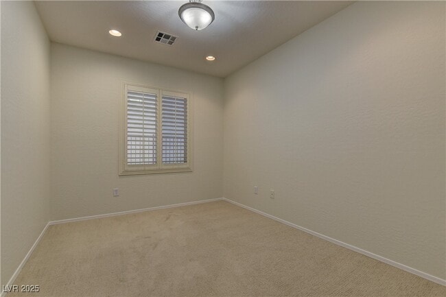 Building Photo - 2576 Chasma Dr