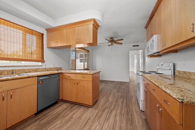 Building Photo - 4910 Gary St