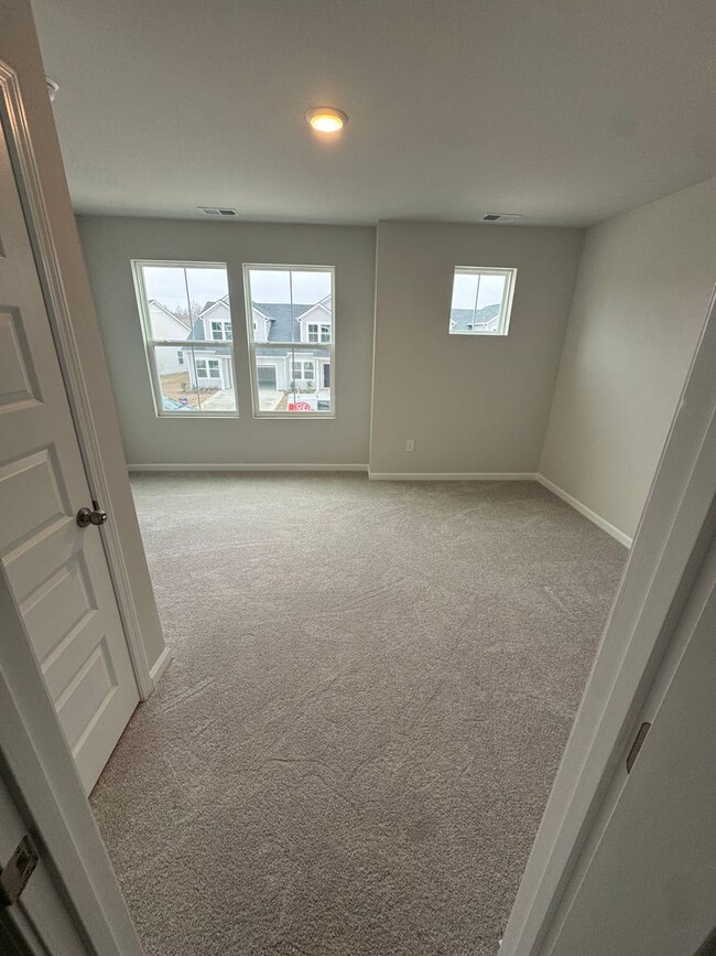 Building Photo - Gorgeous New 3-Bedroom, 3-Bath Townhome in...