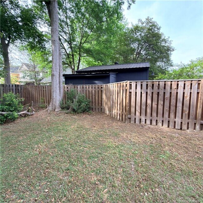 Building Photo - 216 Sedberry St