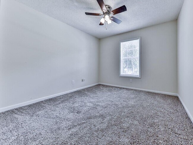 Building Photo - 3007 Clove Tree Ln