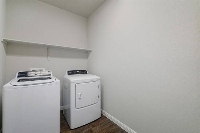 Building Photo - 14612 Frankel Loop