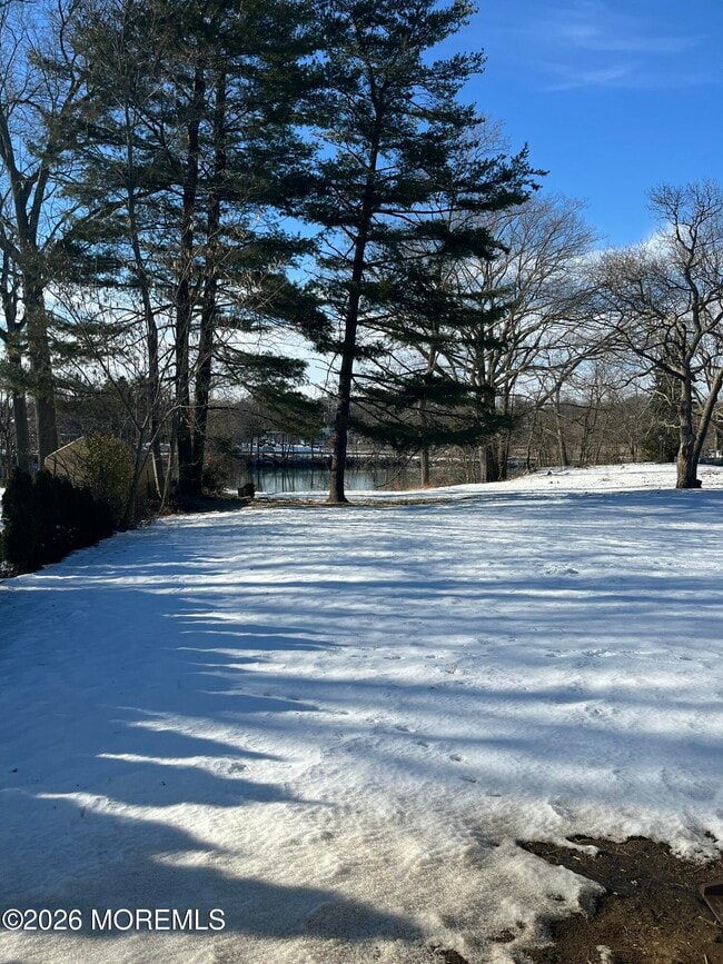 Building Photo - 10 Johnson Ave