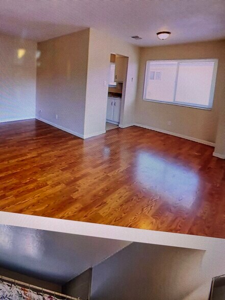 Building Photo - 2304 Peppertree Way