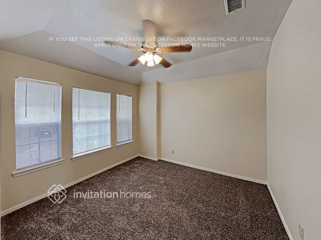 Building Photo - 17515 Glenmark Dr