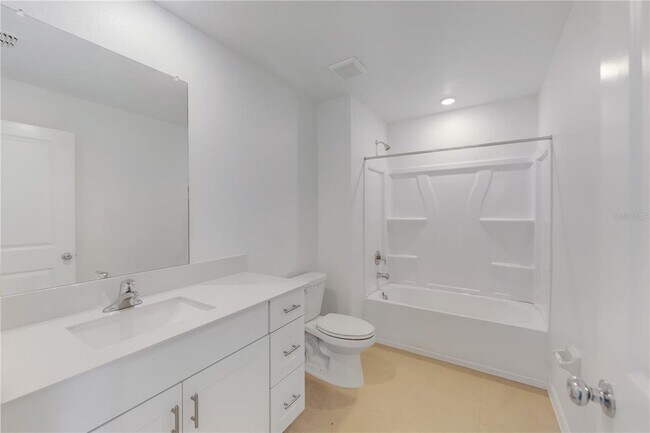 Building Photo - 5615 Red Kite Dr