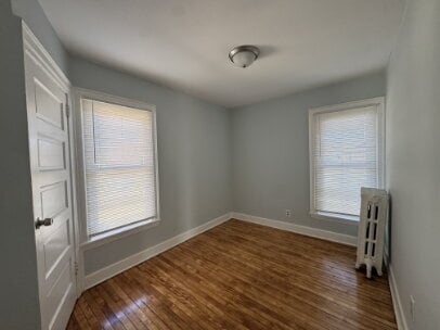 Building Photo - "Charming 4-Bed Upper Level Retreat with Hardwood Elegance in (Powderhorn) Minneapolis!"