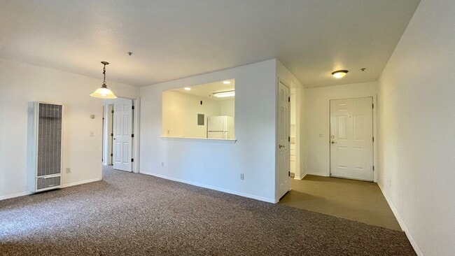Building Photo - 3053 S Higuera St