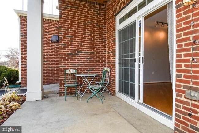 Building Photo - 3750 Clara Downey Ave