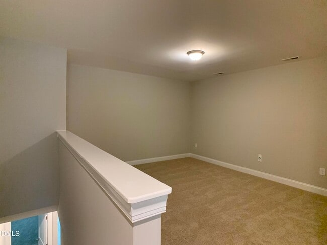 Building Photo - 672 Barneswyck Dr