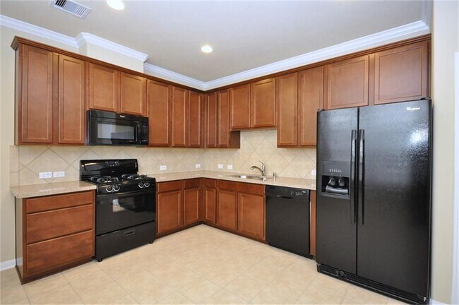 Building Photo - HOME WITH ALL THE UPGRADES! 4 BEDROOM 3 BATH