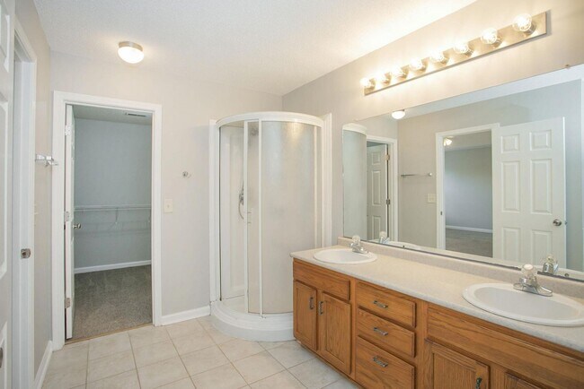 Building Photo - 822 Sugarcane Way