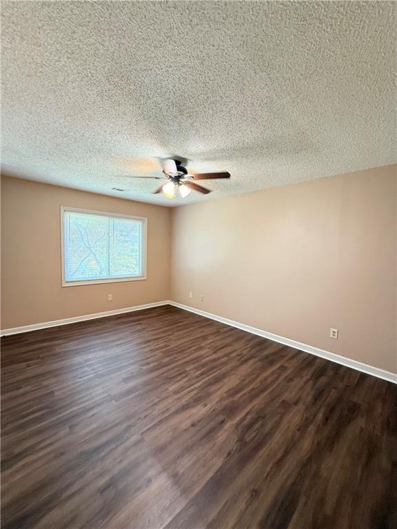 Building Photo - 5065 Sand Wedge Cir