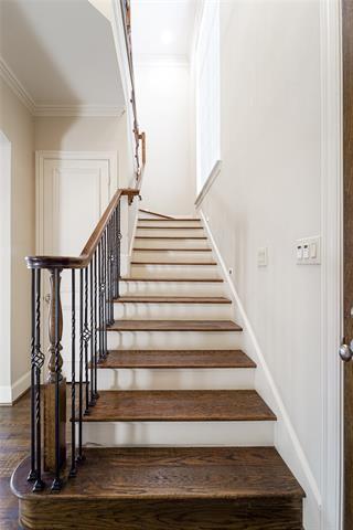 Building Photo - 5124 Miller Ave