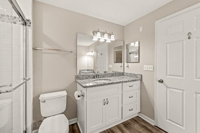 Building Photo - 2801 Chancellorsville Dr