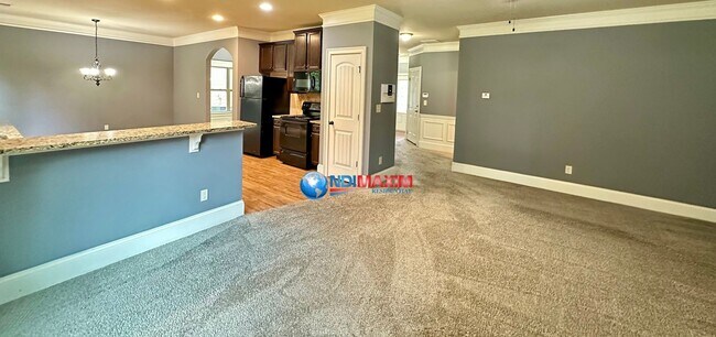 Building Photo - Nice 2-story house in the DISCOVERY cluste...