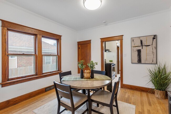 Building Photo - 5122 S 37th St