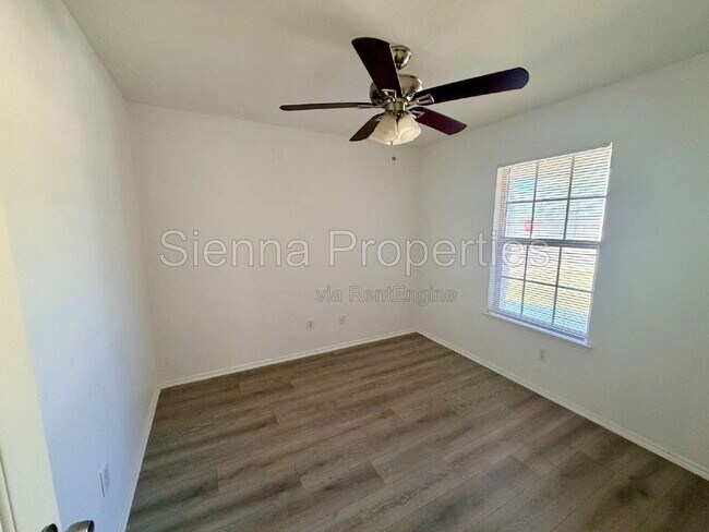 Building Photo - 1148 Shadow Creek Blvd