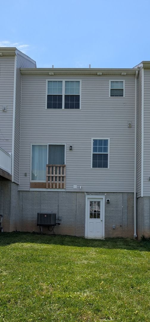 Building Photo - Nearly New 3-Bedroom Townhome in Hanover