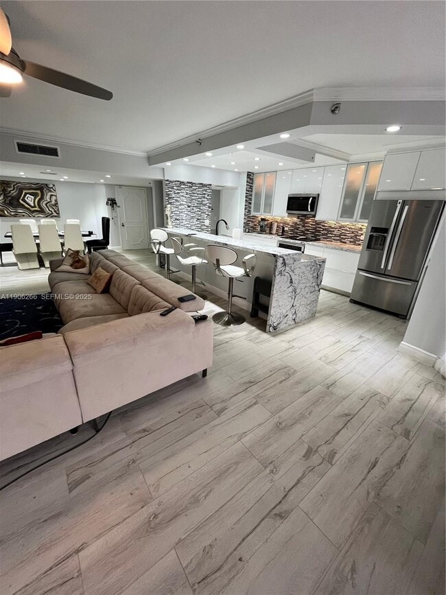 Building Photo - 300 Three Islands Boulevard