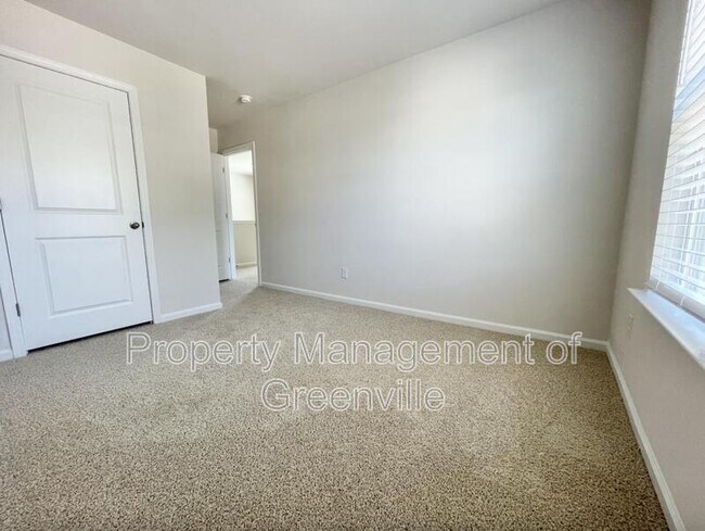 Building Photo - 1013 Bridlebrook Trail