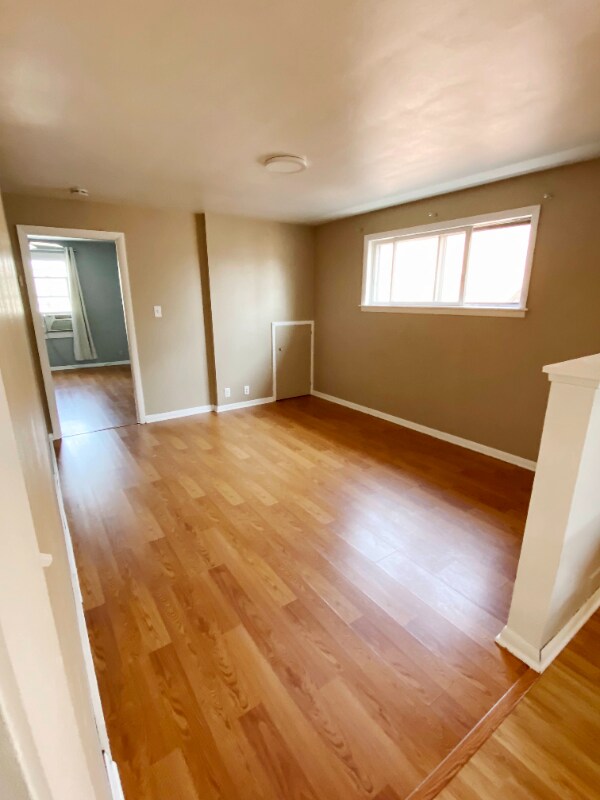 Building Photo - 3663 E Munkwitz Ave