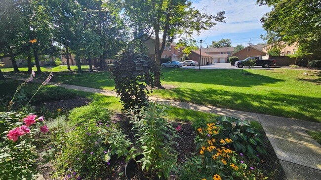 Building Photo - 5305 Berrywood Dr