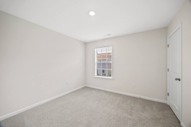 Building Photo - Brand New Construction FIVE Bedrooms!
