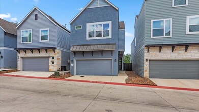 Building Photo - Modern Living in the Heart of San Antonio's Medical Center Area!