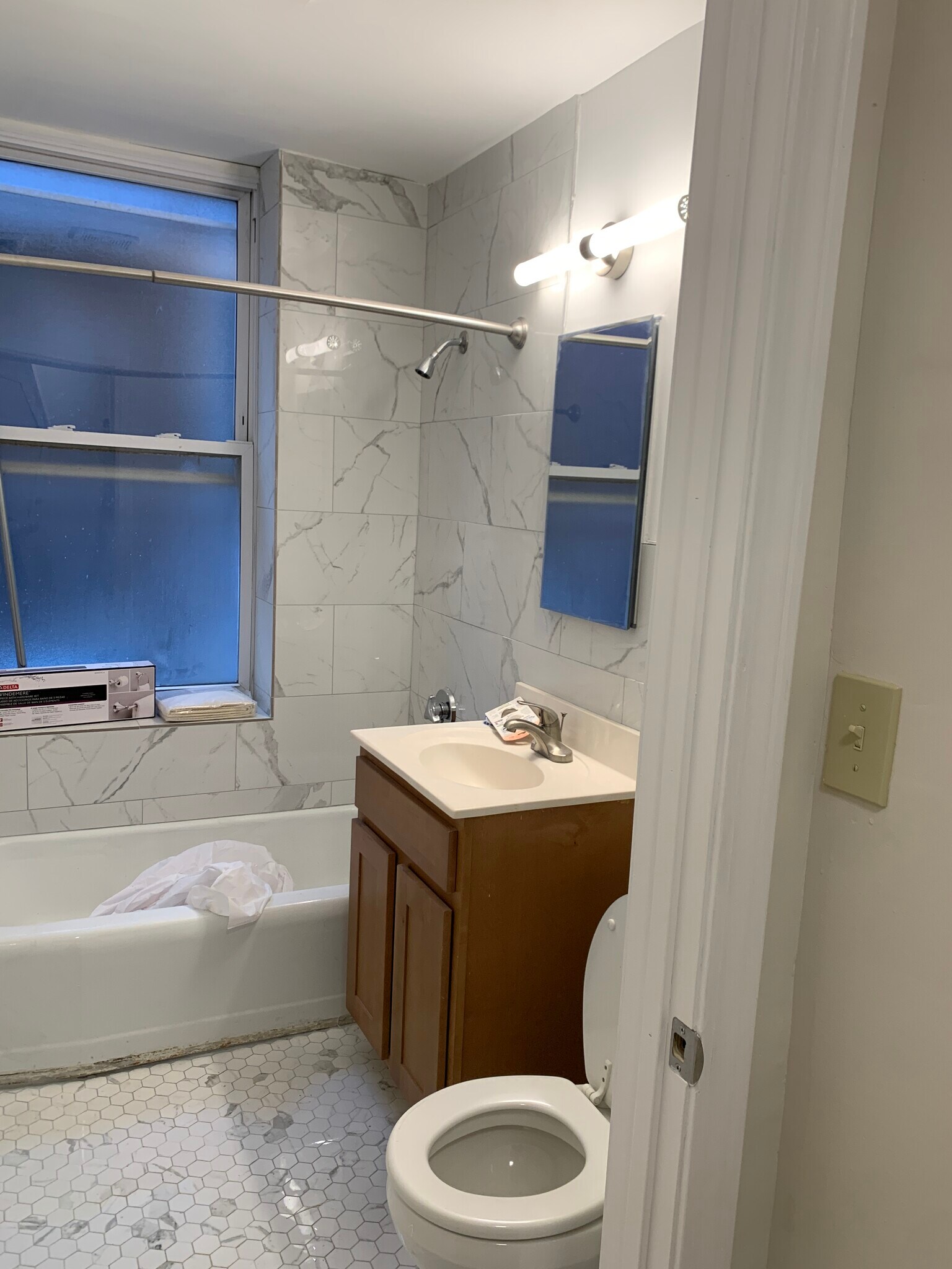 Building Photo - 65 Beach St