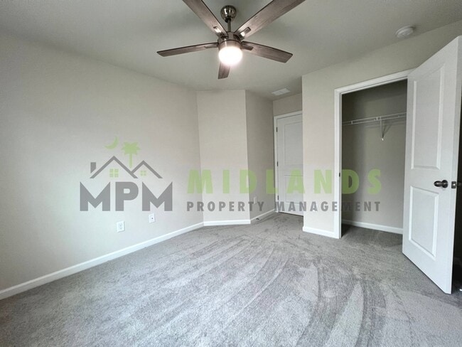 Building Photo - 1221C Champions Rest