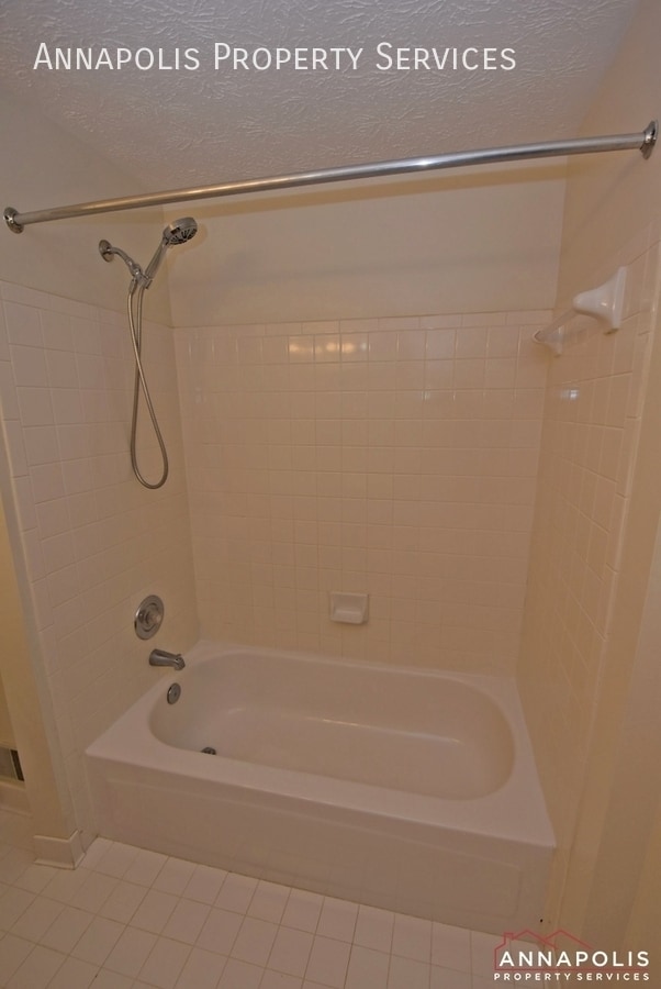 Building Photo - 2447 Warm Spring Way
