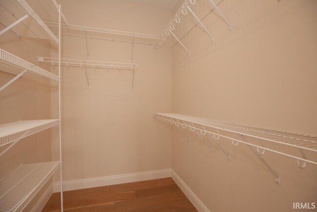 Building Photo - 3018 White Oak Trl
