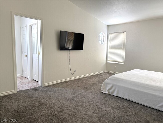 Building Photo - 433 Jubilation Dr