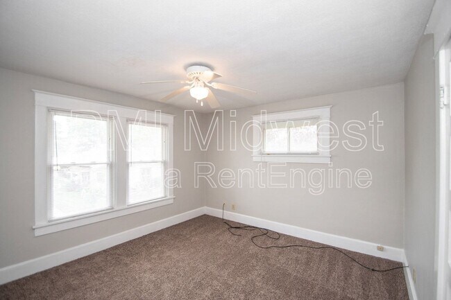 Building Photo - 1543 E Ohio St