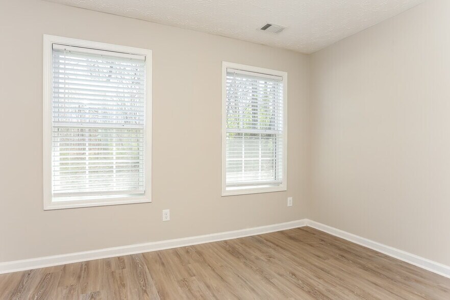 Building Photo - 4093 Hodgdon Corners Dr