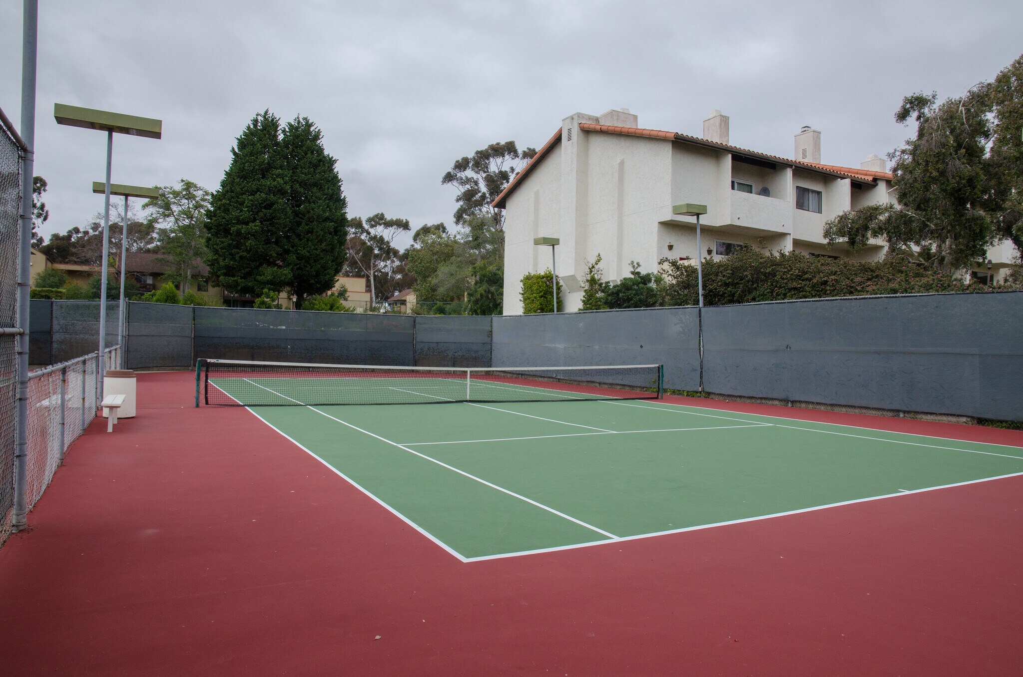 Building Photo - 3978 La Jolla Village Dr