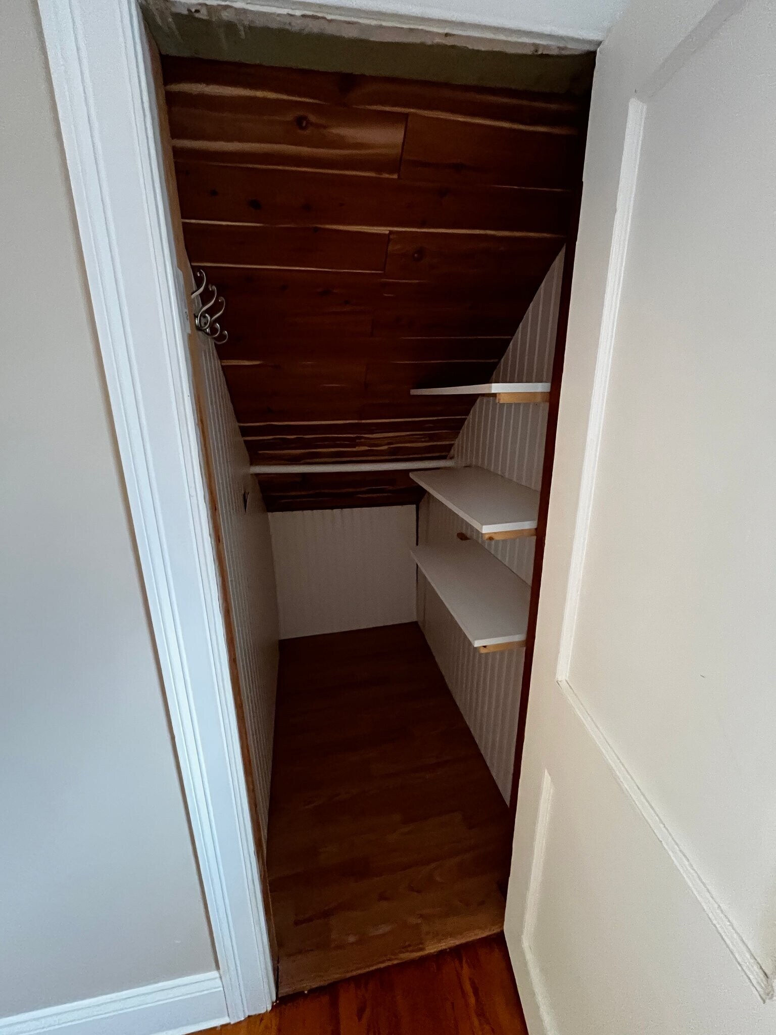 Building Photo - 242 Litchfield Rd