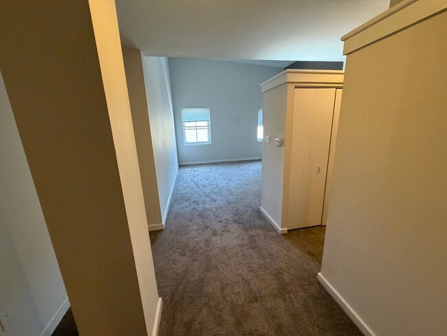 Building Photo - Welcome to Urban Elegance in the Heart of Historic Old City, Philadelphia