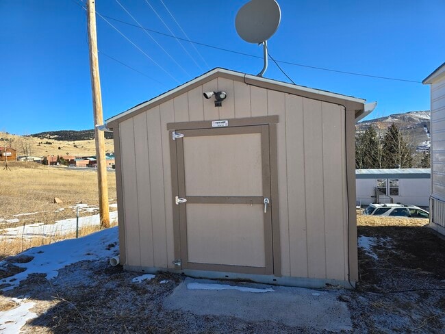 Building Photo - 419 W Golden Ave