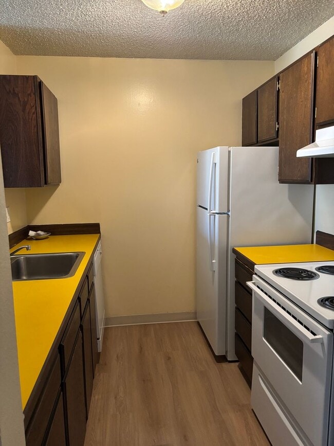 Building Photo - 1 Bedroom Condo close to Washington Square