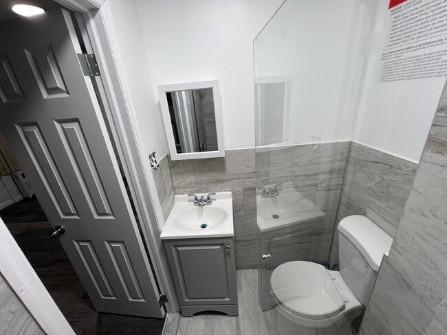 Building Photo - 85-78-78 114th St