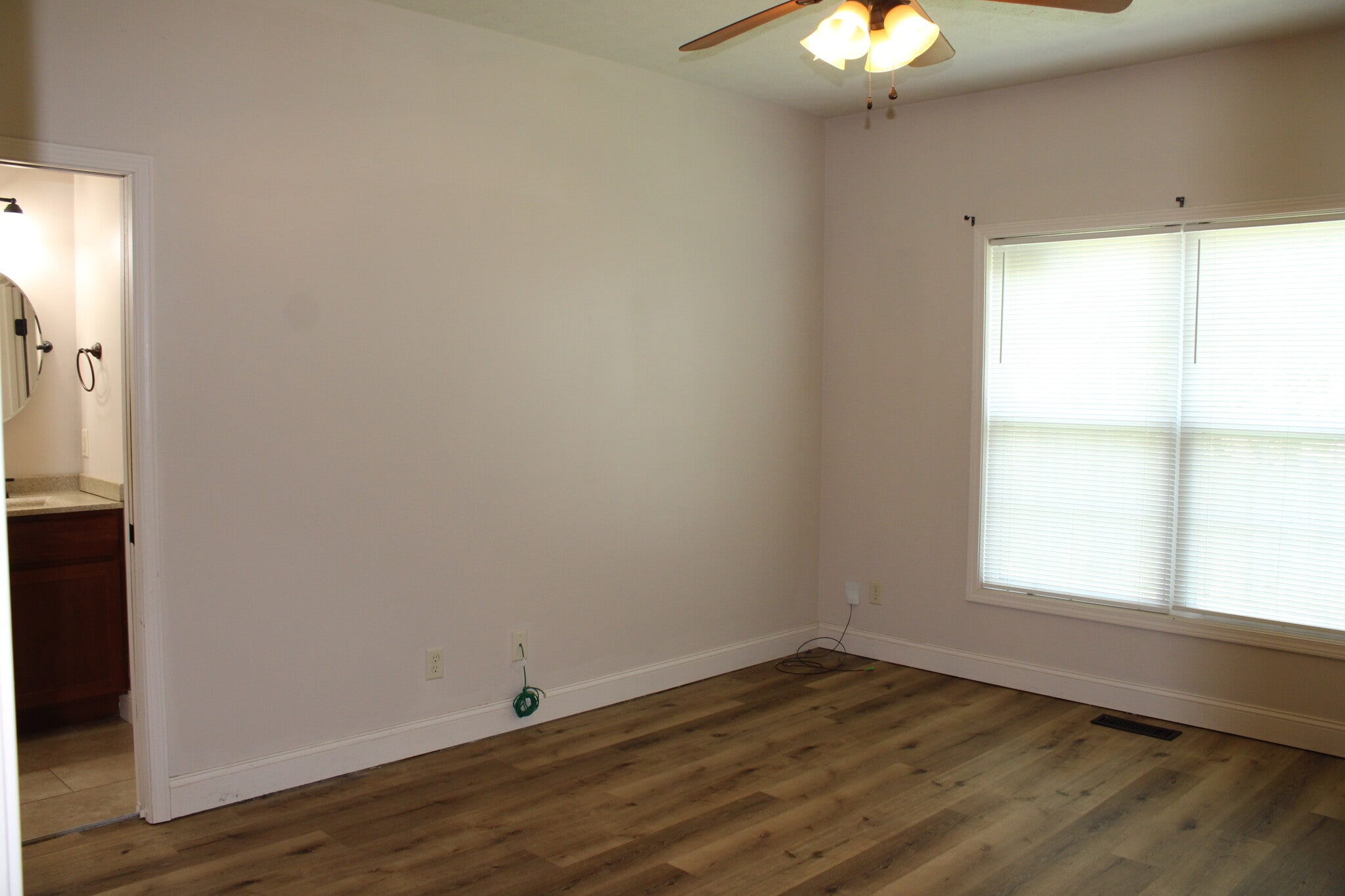 Master Bedroom - 11745 Juniper Ct